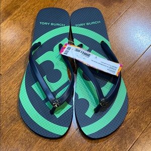 Bundle of 2 pink slides and 2 Tory Burch